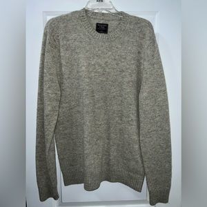 Abercrombie and Fitch Sweater